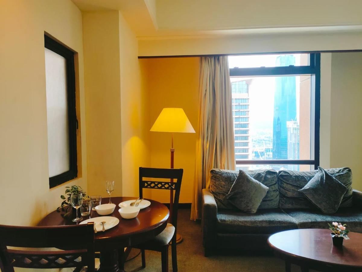Aparthotel Luxhouz At Times Square